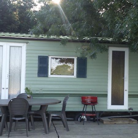Bungalow Chez Gilly Boisset-et-Gaujac 객실 사진